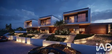 Casa/Moradia  em Vila Boa de Quires e Maureles