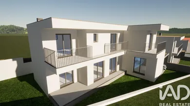 Casa/Moradia  em Arrabal