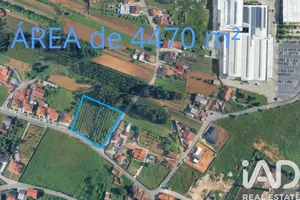 Terreno  em Barrô e Aguada de Baixo