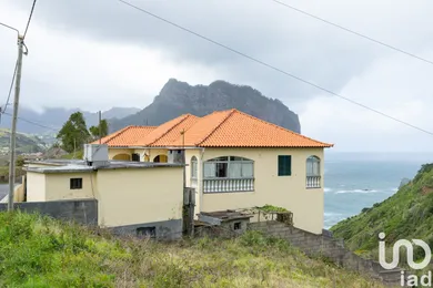 House  in Porto da Cruz