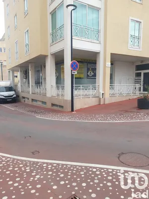 Shop/Premises commercial at Lagoa e Carvoeiro