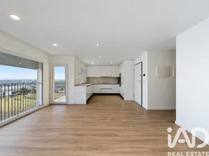Apartment T3 in Corroios