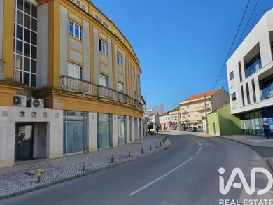 Boutique/Local commercial à Samora Correia