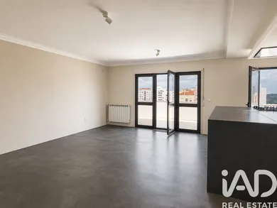 Appartement T3 à Alfragide
