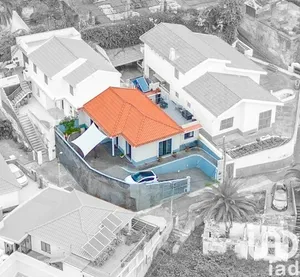 Mansion in Funchal (Santa Luzia)