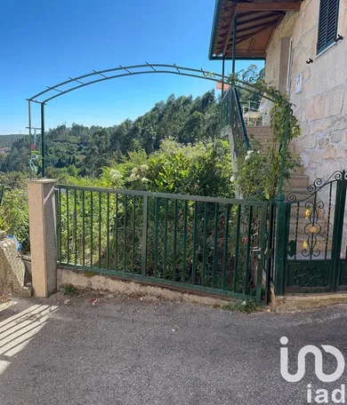 Casa/Moradia  em Santa Cruz da Trapa e São Cristóvão de Lafões