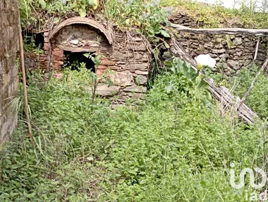 Casa de aldeia em Serra e Junceira