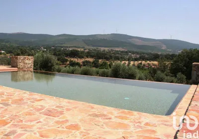 Fotografia 7 de Casa com espaço comercial 12 quartos de 1145 m² em Portalegre