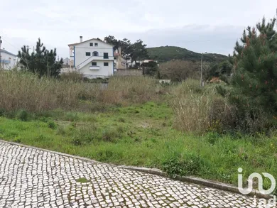 Terreno urbano em Tornada e Salir do Porto