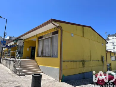 Boutique/Local commercial à Mangualde, Mesquitela e Cunha Alta