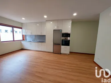 Apartamento T2 em Arcos de Valdevez (Salvador), Vila Fonche e Parada