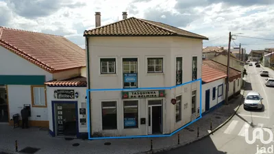 Fotografia 2 de Prédio de 201 m² em Vieira de Leiria