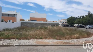 Land at Moncarapacho e Fuseta