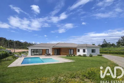 Fotografia 3 de Terreno de 2800 m² em Vilar