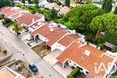 Casa/Moradia  em Albufeira e Olhos de Água