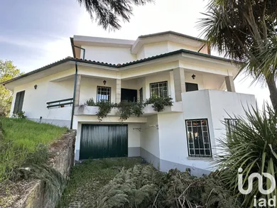 Traditional house in Seia, São Romão e Lapa dos Dinheiros
