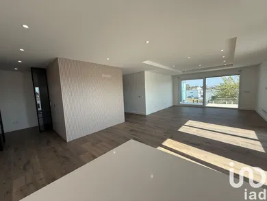 Apartment T3 at Laranjeiro e Feijó