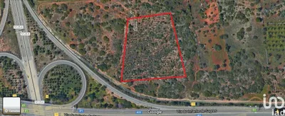 Fotografia 1 de Terreno de 13 040 m² em Santa Bárbara de Nexe